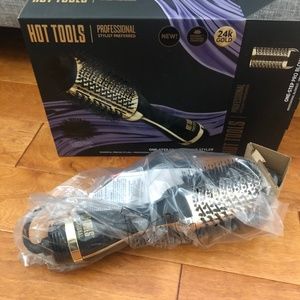 Hot Tools 24K Gold Charcoal Infused Blowout Styler